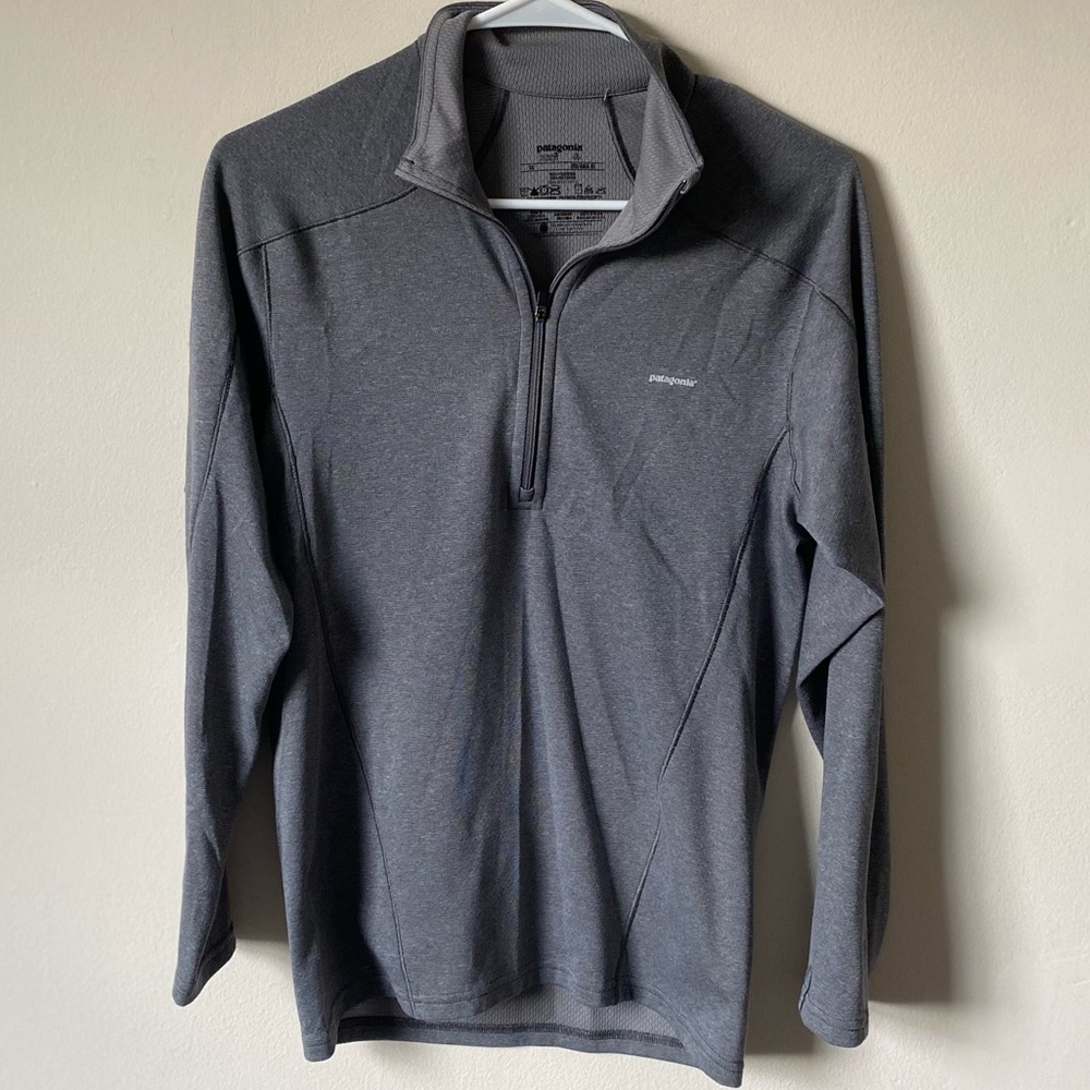 Patagonia Men’s Gray Quarter-Zip Pullover